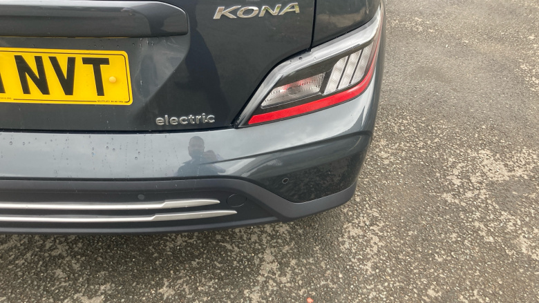 Hyundai KONA 150kW Premium 64kWh 5dr Auto Electric Hatchback